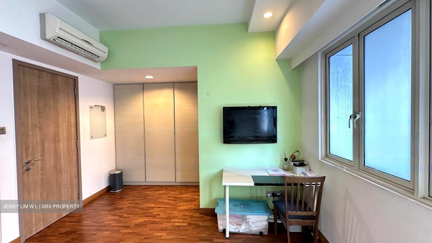 Este Villa (D28), Terrace #454540301